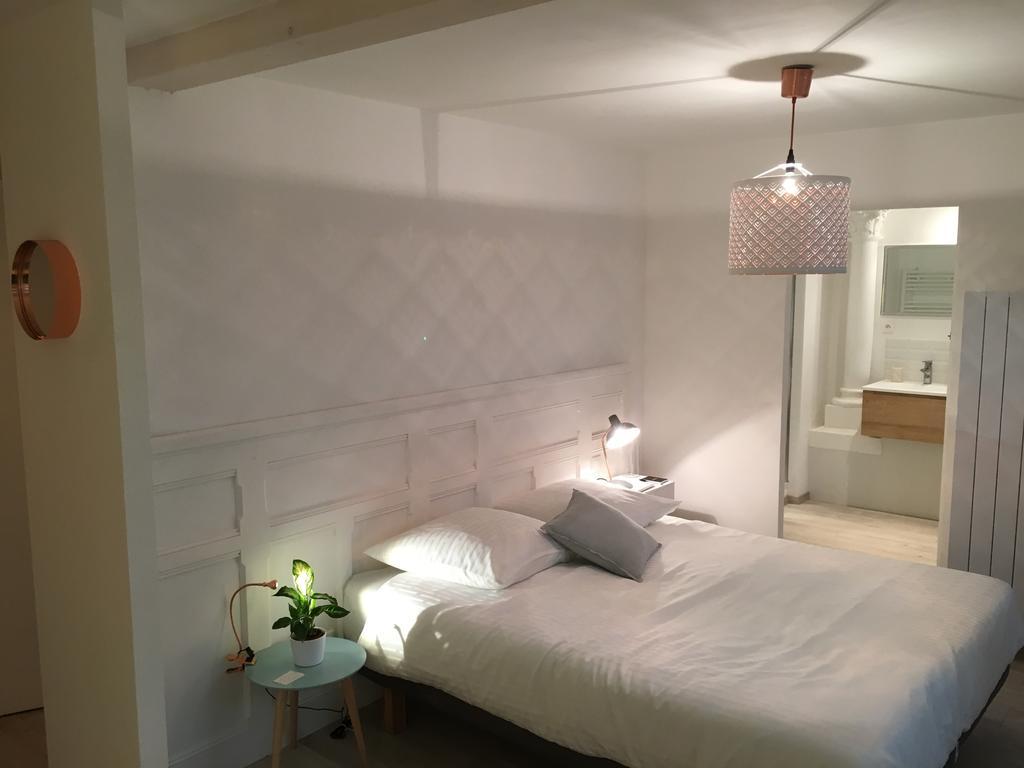 Gite Le Temple - Appart Hotel Verdun-sur-Meuse Eksteriør billede